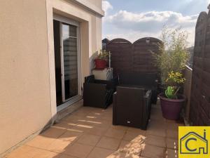 Duplex avec terrasse et parking