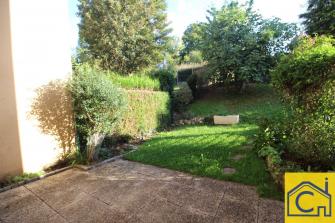 F4 avec jardin et parking
