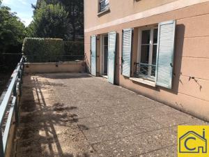 F3 avec jardin et box