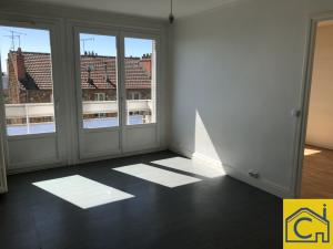 Centre Ville avec parking et cave