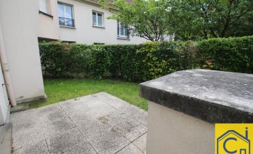 F3 AVEC JARDIN