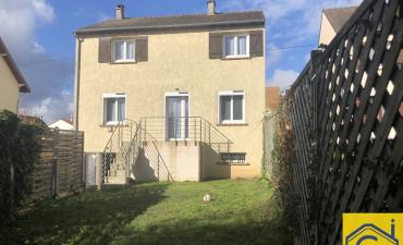 Pavillon 4 chambres avec sous-sol