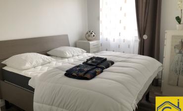 F2 meublé avec balcon et parking