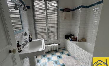 Proche commodités 4 chambres