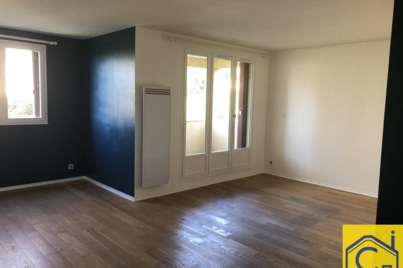 Appartement avec balcon, box et parking